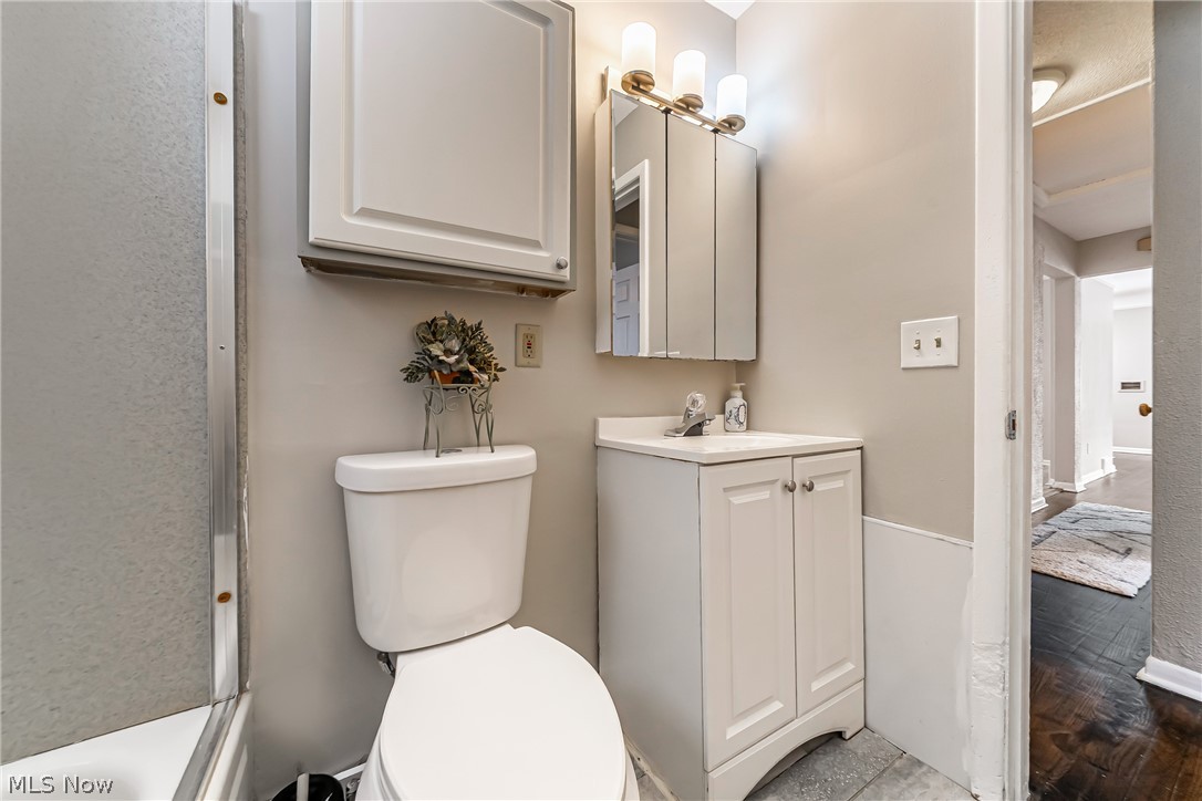 575 W Glendale Street Bedford OH 44146