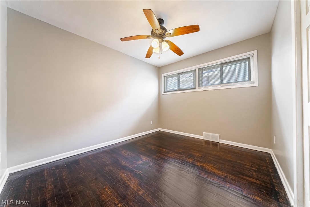 575 W Glendale Street Bedford OH 44146