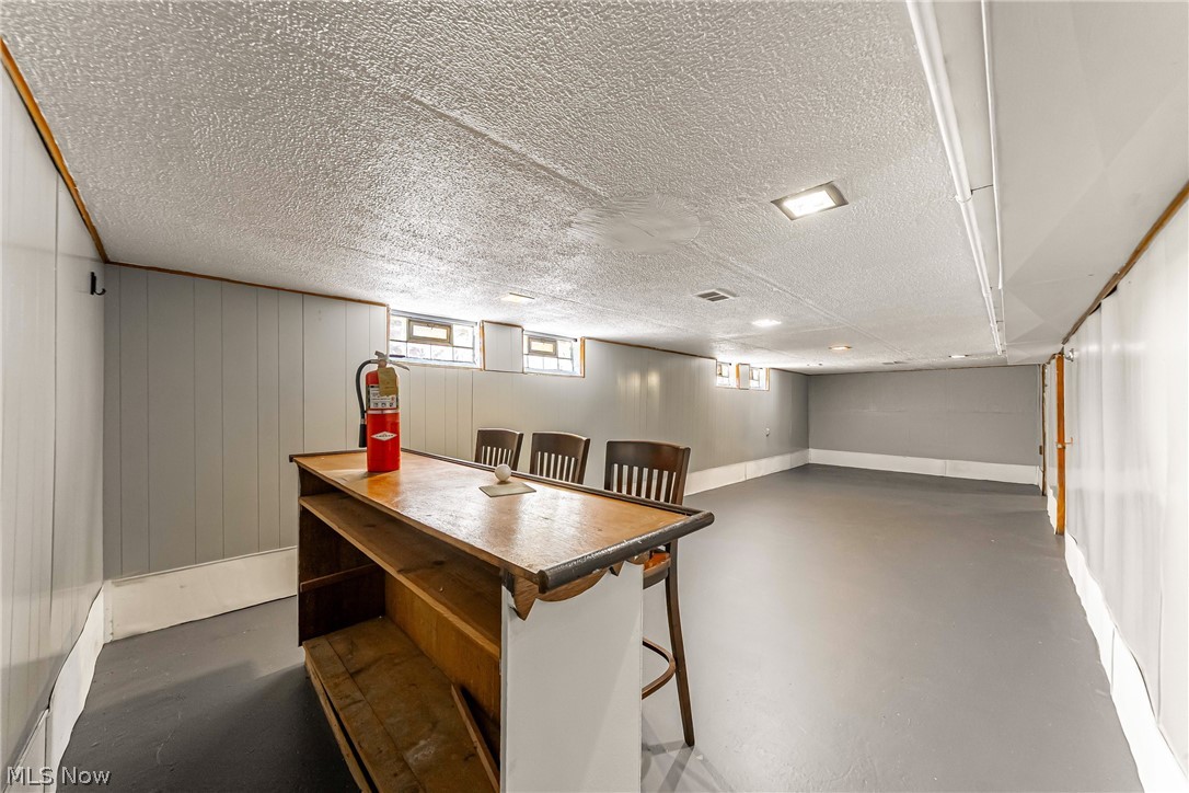 575 W Glendale Street Bedford OH 44146