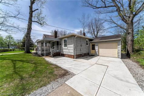 575 W Glendale Street Bedford OH 44146