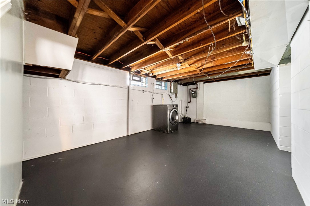 575 W Glendale Street Bedford OH 44146
