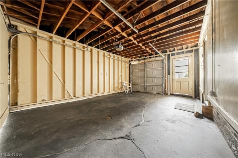 575 W Glendale Street Bedford OH 44146