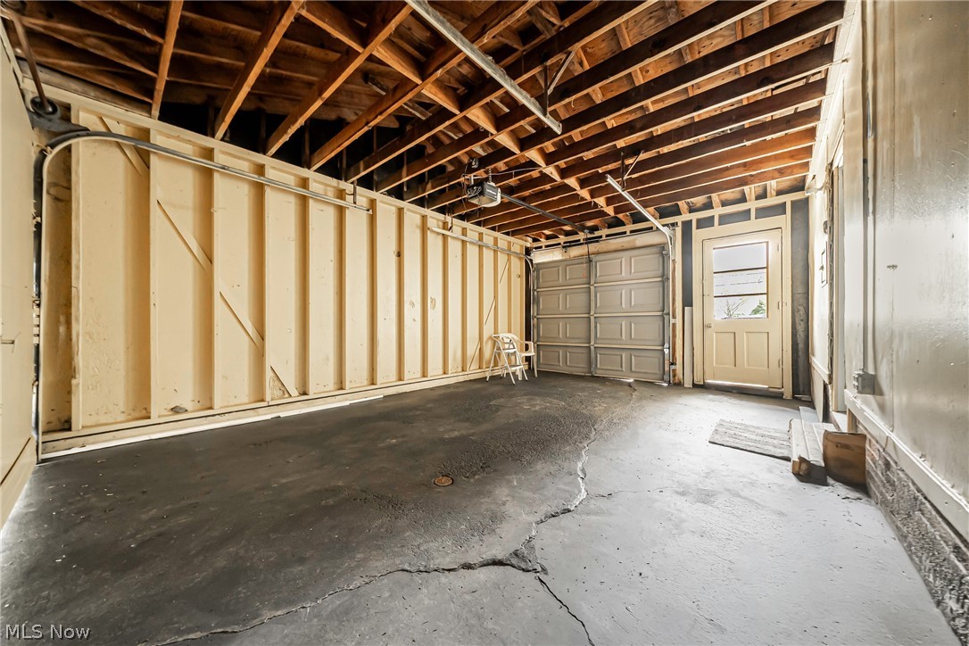 575 W Glendale Street Bedford OH 44146