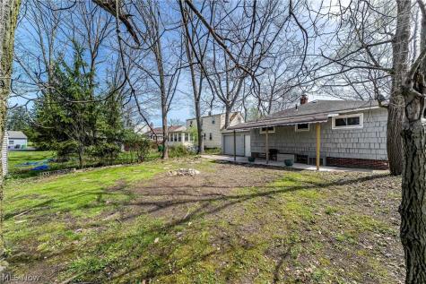 575 W Glendale Street Bedford OH 44146