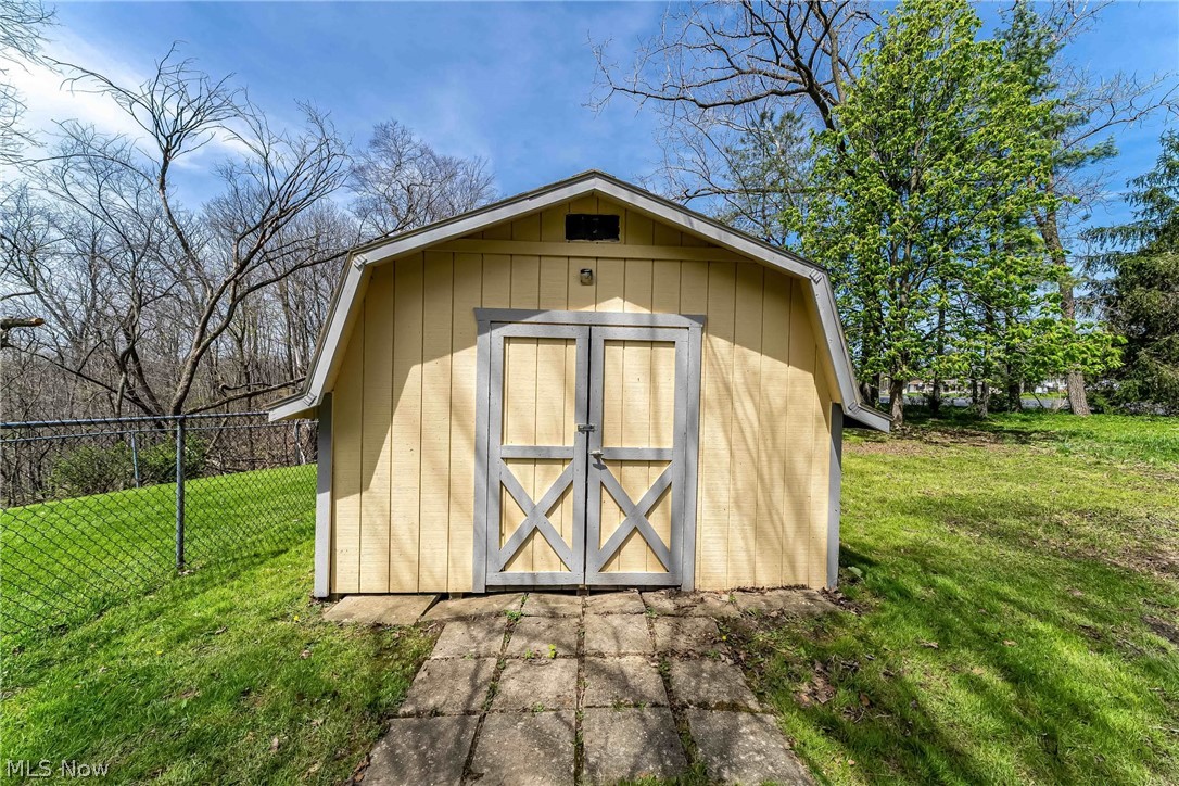 575 W Glendale Street Bedford OH 44146