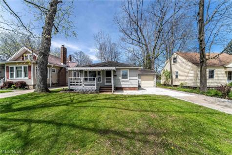 575 W Glendale Street Bedford OH 44146