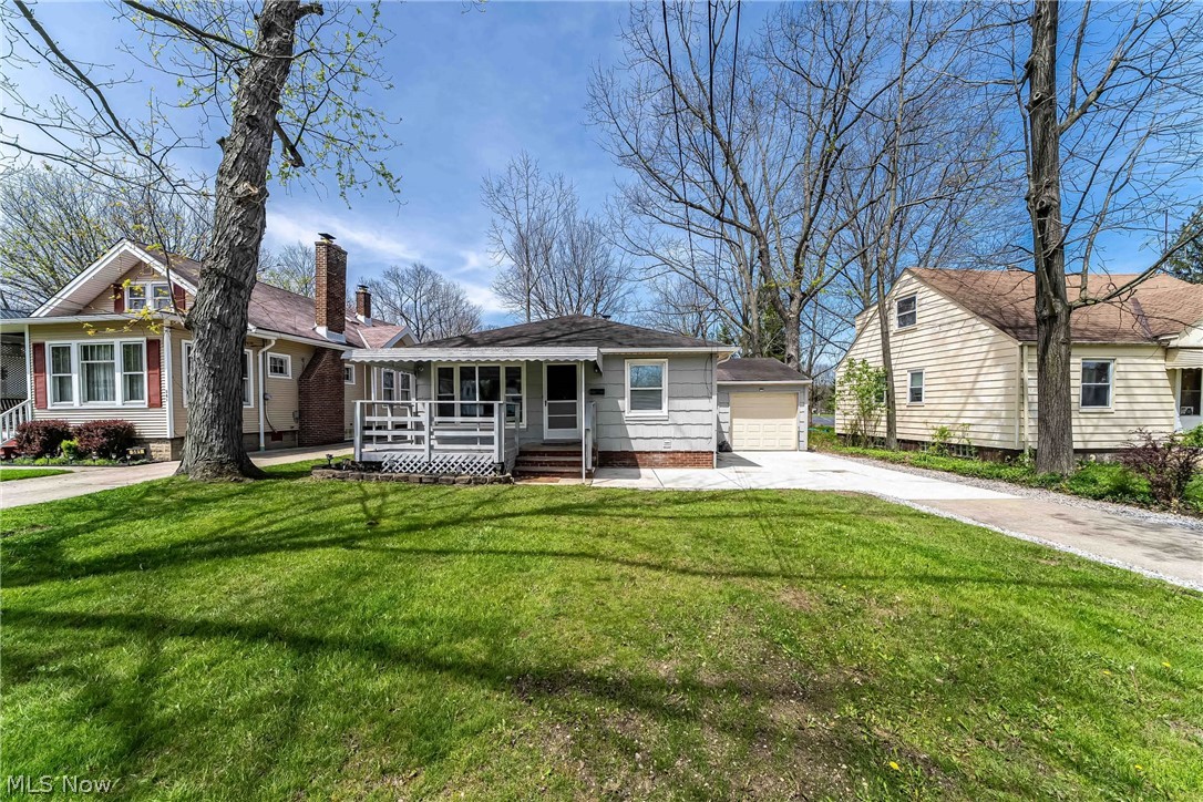 575 W Glendale Street Bedford OH 44146