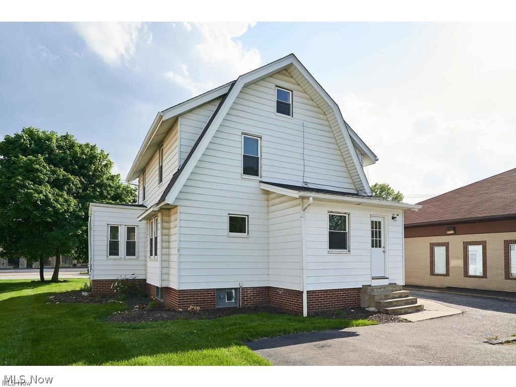 1023 Portage Trail Cuyahoga Falls OH 44221