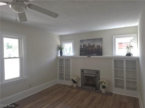1023 Portage Trail Cuyahoga Falls OH 44221