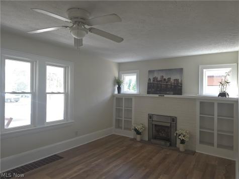 1023 Portage Trail Cuyahoga Falls OH 44221
