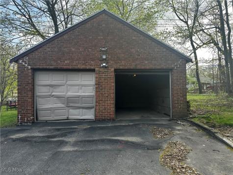 1659 Ivydale Road Cleveland Heights OH 44118