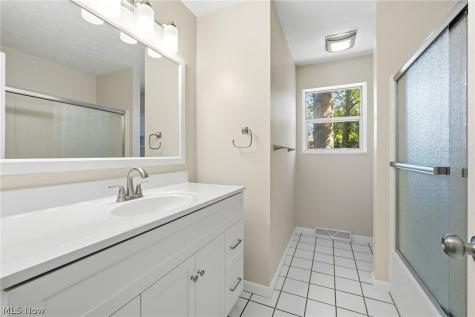 1831 Eaton Drive Avon OH 44011