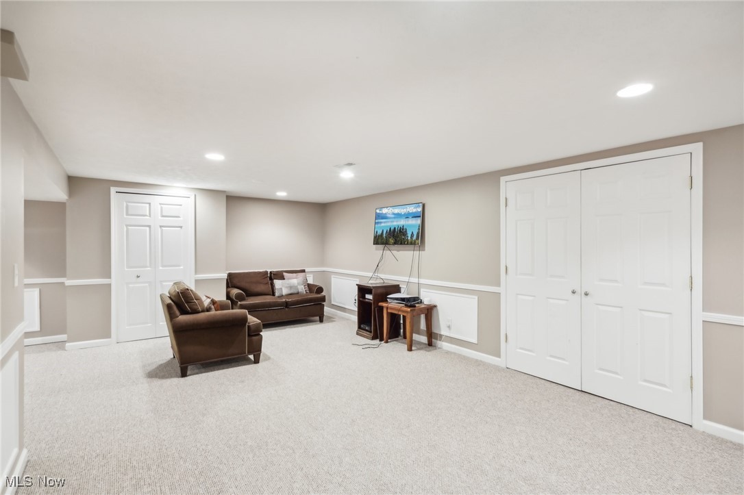 1684 W Ash Drive Avon OH 44011