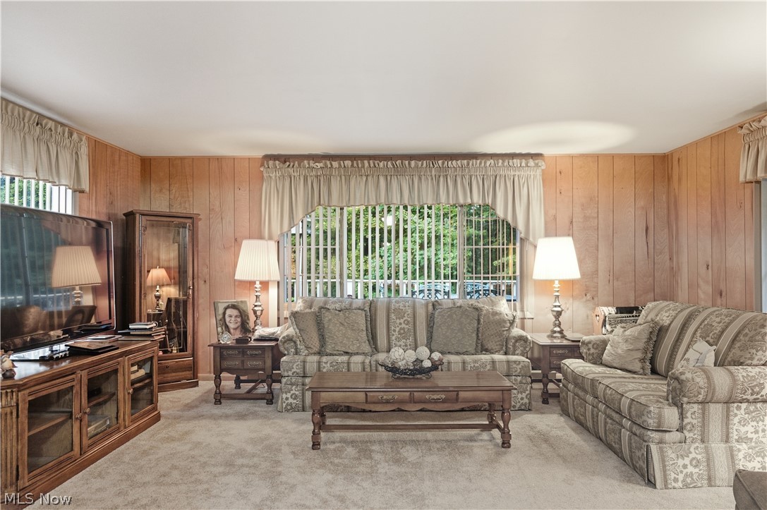 885 W Pidgeon Road Salem OH 44460