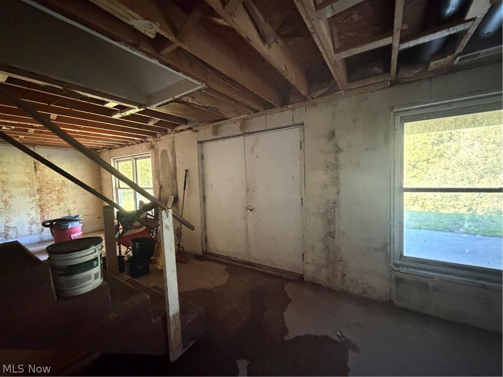3950 Wolf Road SW Port Washington OH 43837