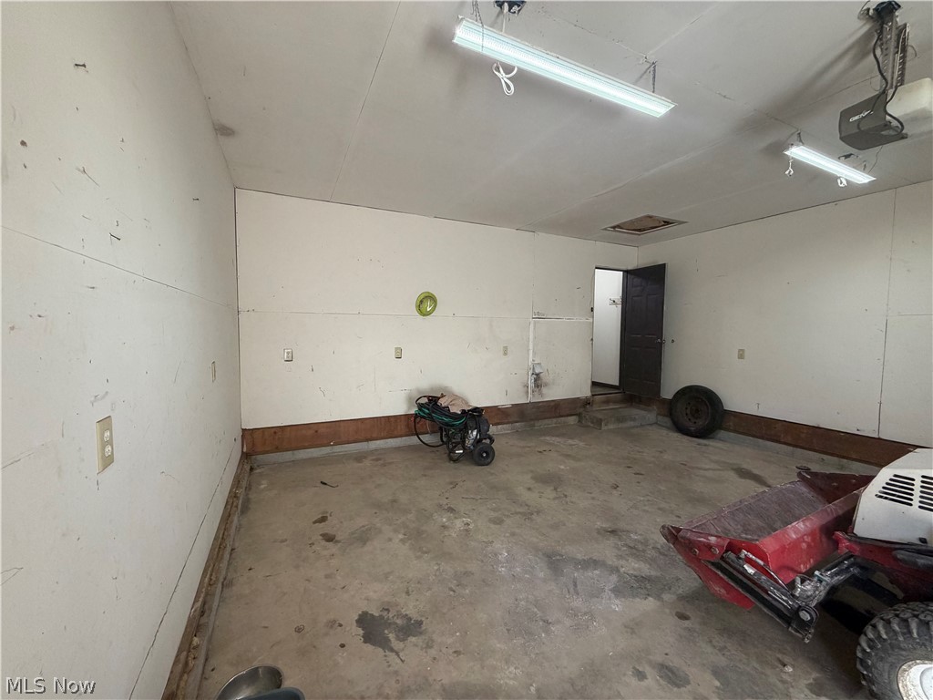 3950 Wolf Road SW Port Washington OH 43837