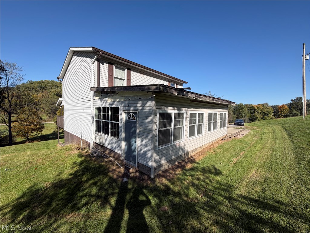 3950 Wolf Road SW Port Washington OH 43837