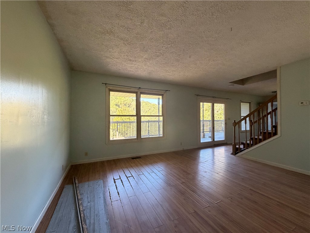 3950 Wolf Road SW Port Washington OH 43837