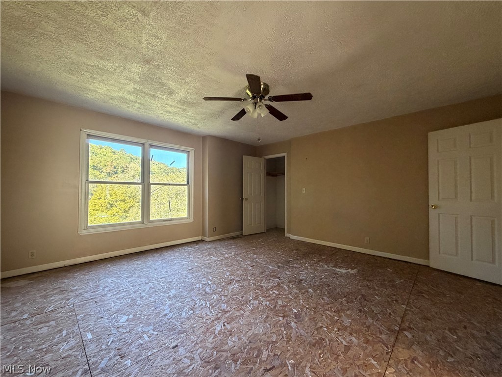 3950 Wolf Road SW Port Washington OH 43837