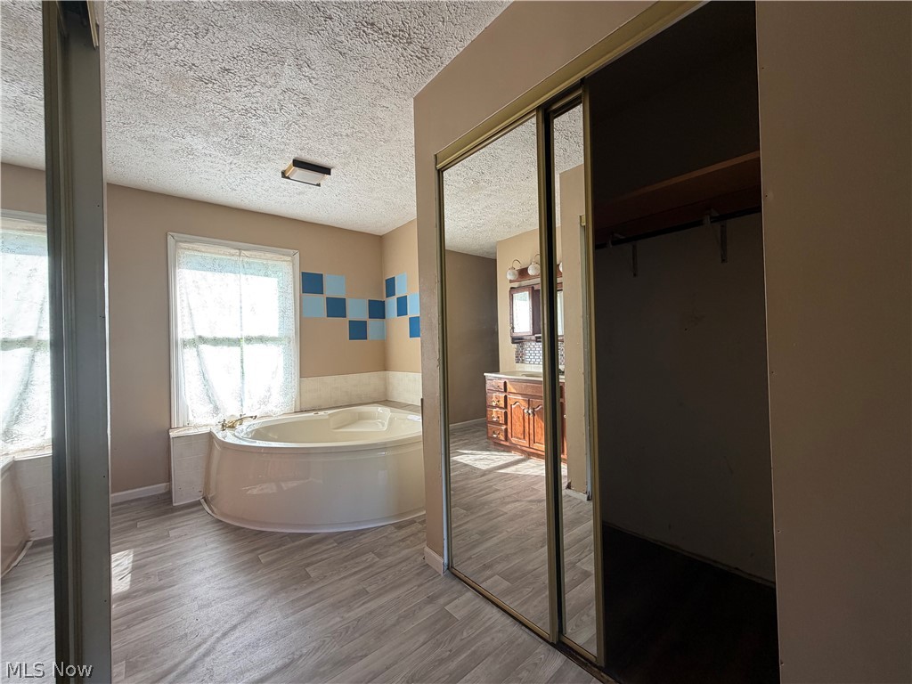 3950 Wolf Road SW Port Washington OH 43837