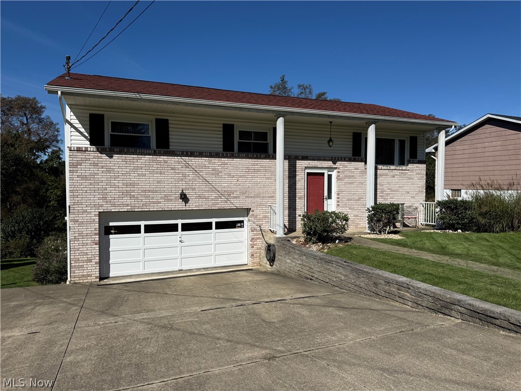 221 Frostview Drive Wintersville OH 43953