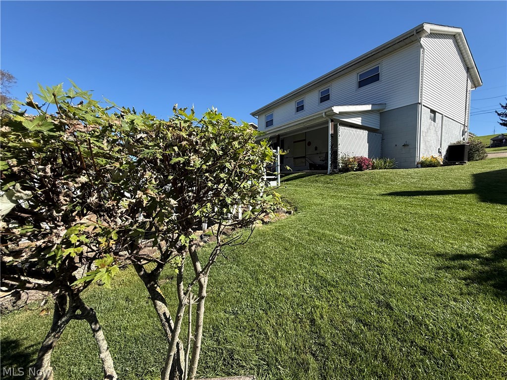 221 Frostview Drive Wintersville OH 43953