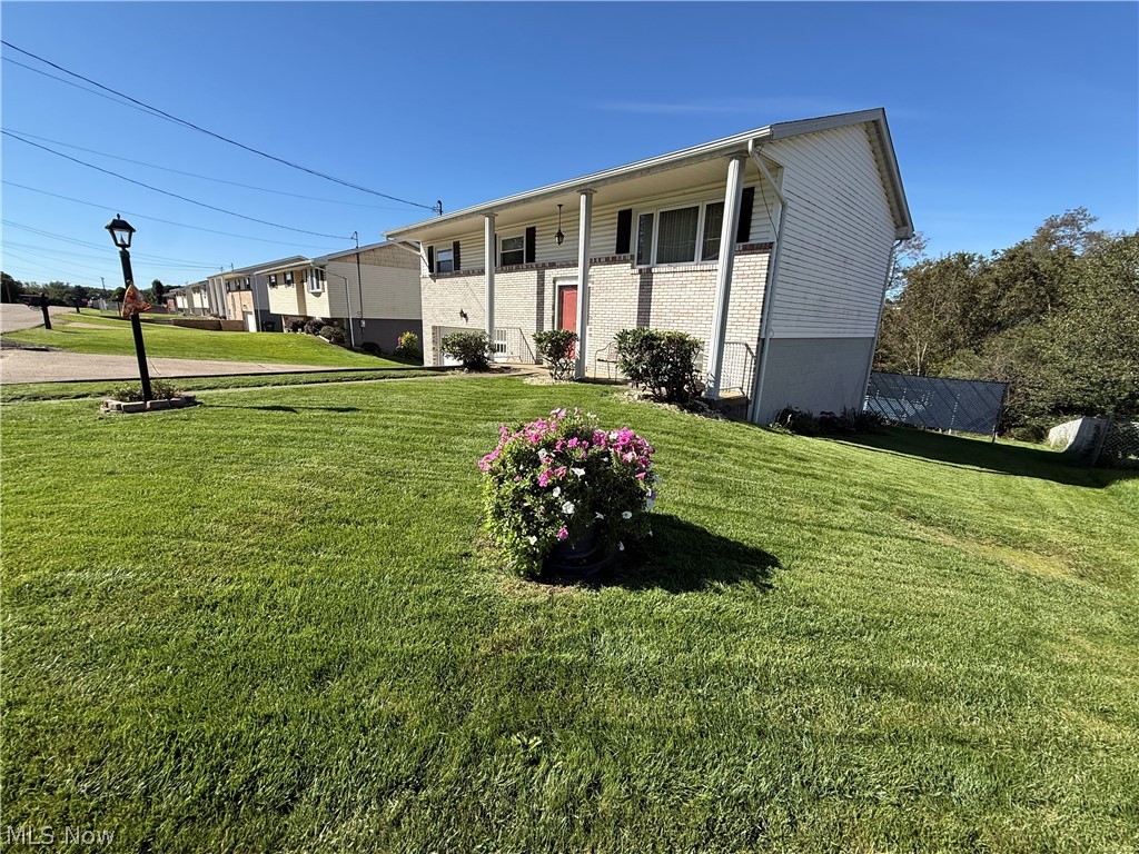 221 Frostview Drive Wintersville OH 43953