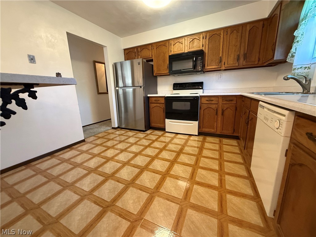 221 Frostview Drive Wintersville OH 43953