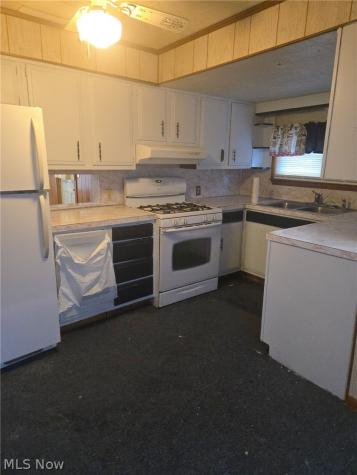 1825 Grace Avenue NE Canton OH 44705