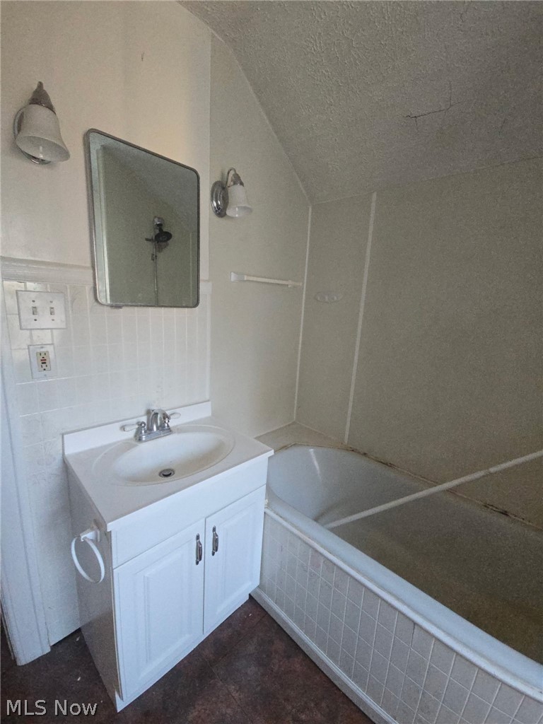 1825 Grace Avenue NE Canton OH 44705