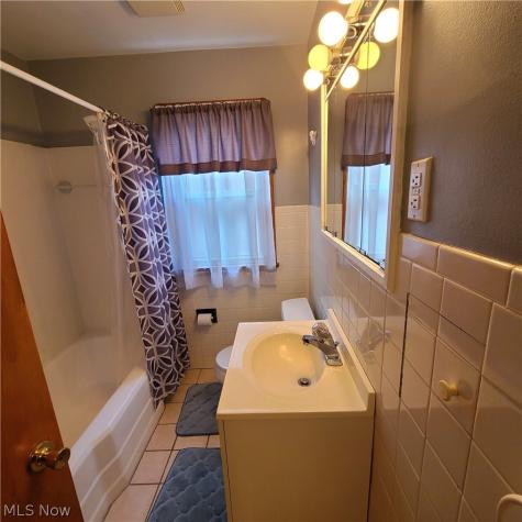 7600 Dartworth Parma OH 44129