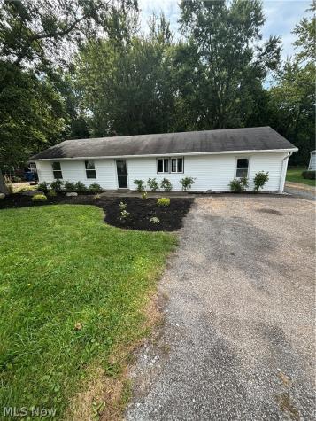 27107 Lynn Drive Olmsted Twp OH 44138