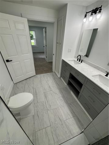 27107 Lynn Drive Olmsted Twp OH 44138