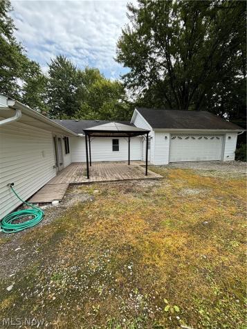 27107 Lynn Drive Olmsted Twp OH 44138