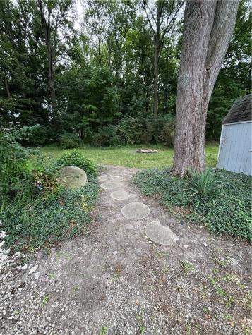27107 Lynn Drive Olmsted Twp OH 44138