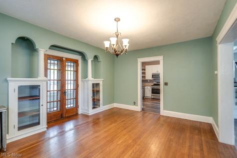 3255 Hyde Park Avenue Cleveland Heights OH 44118