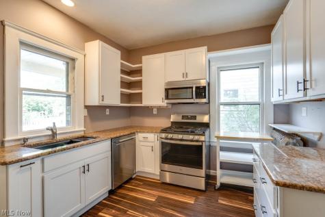 3255 Hyde Park Avenue Cleveland Heights OH 44118