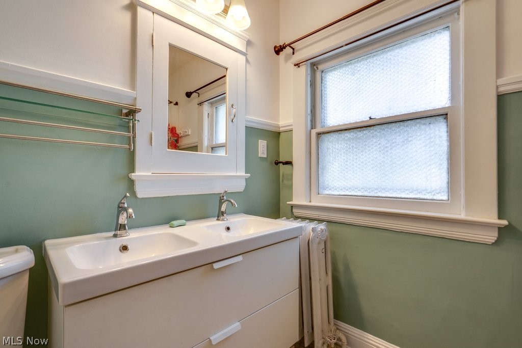3255 Hyde Park Avenue Cleveland Heights OH 44118