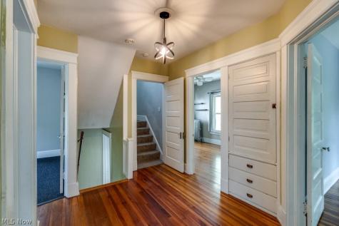 3255 Hyde Park Avenue Cleveland Heights OH 44118