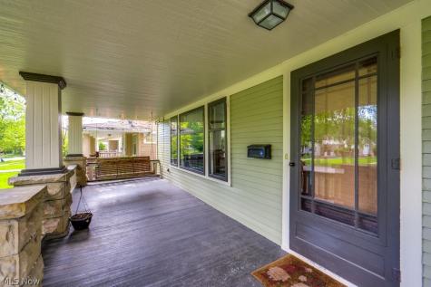 3255 Hyde Park Avenue Cleveland Heights OH 44118