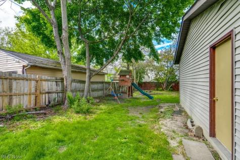 3255 Hyde Park Avenue Cleveland Heights OH 44118