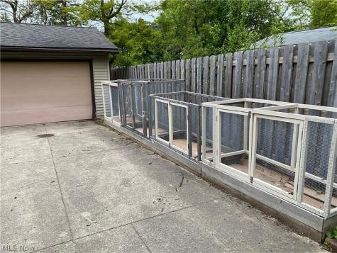 3255 Hyde Park Avenue Cleveland Heights OH 44118