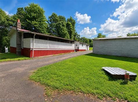 1080 Lumen Road NW Minerva OH 44657