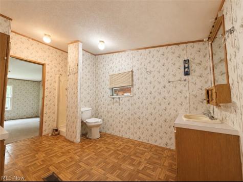 1080 Lumen Road NW Minerva OH 44657