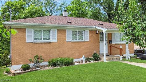 203 Opal Boulevard Steubenville OH 43952