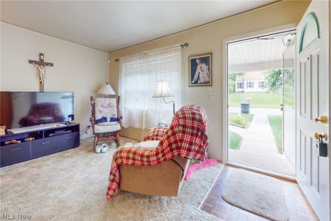 203 Opal Boulevard Steubenville OH 43952