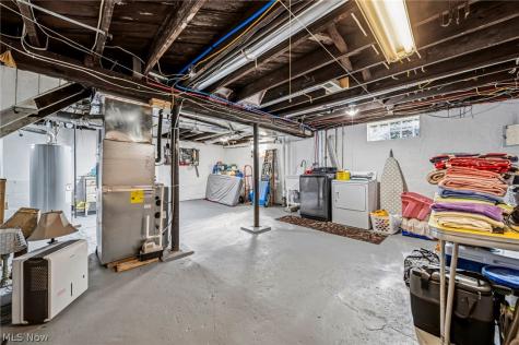 607 Sumatra Avenue Akron OH 44305