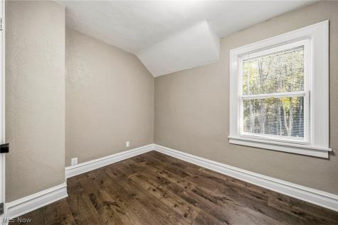 607 Sumatra Avenue Akron OH 44305