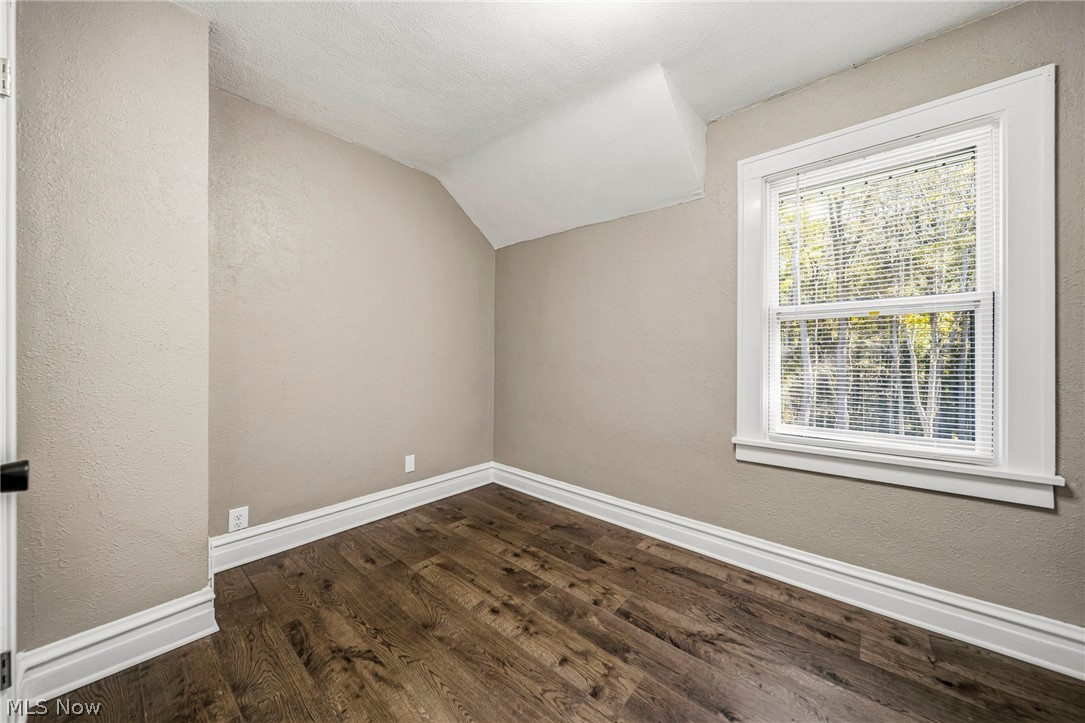 607 Sumatra Avenue Akron OH 44305