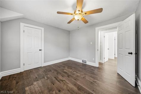 607 Sumatra Avenue Akron OH 44305